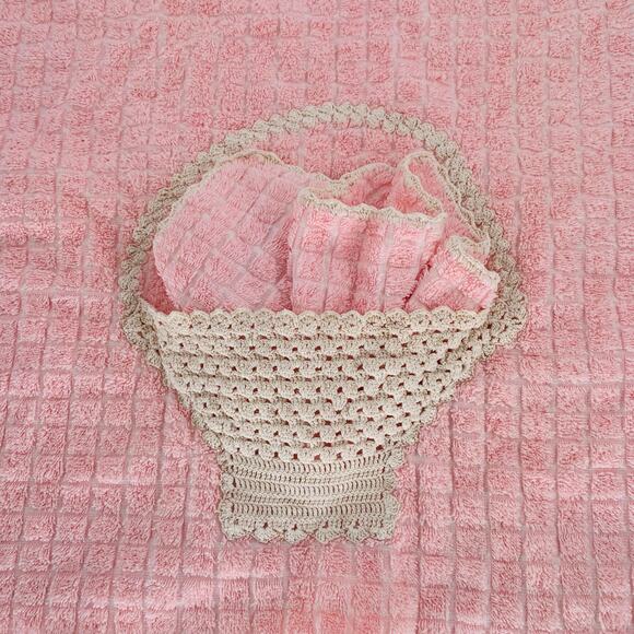 Vintage Bath Towel Set Penny's Pink Fringed Crochet Basket Edging Cotton Gift - Picture 5 of 9